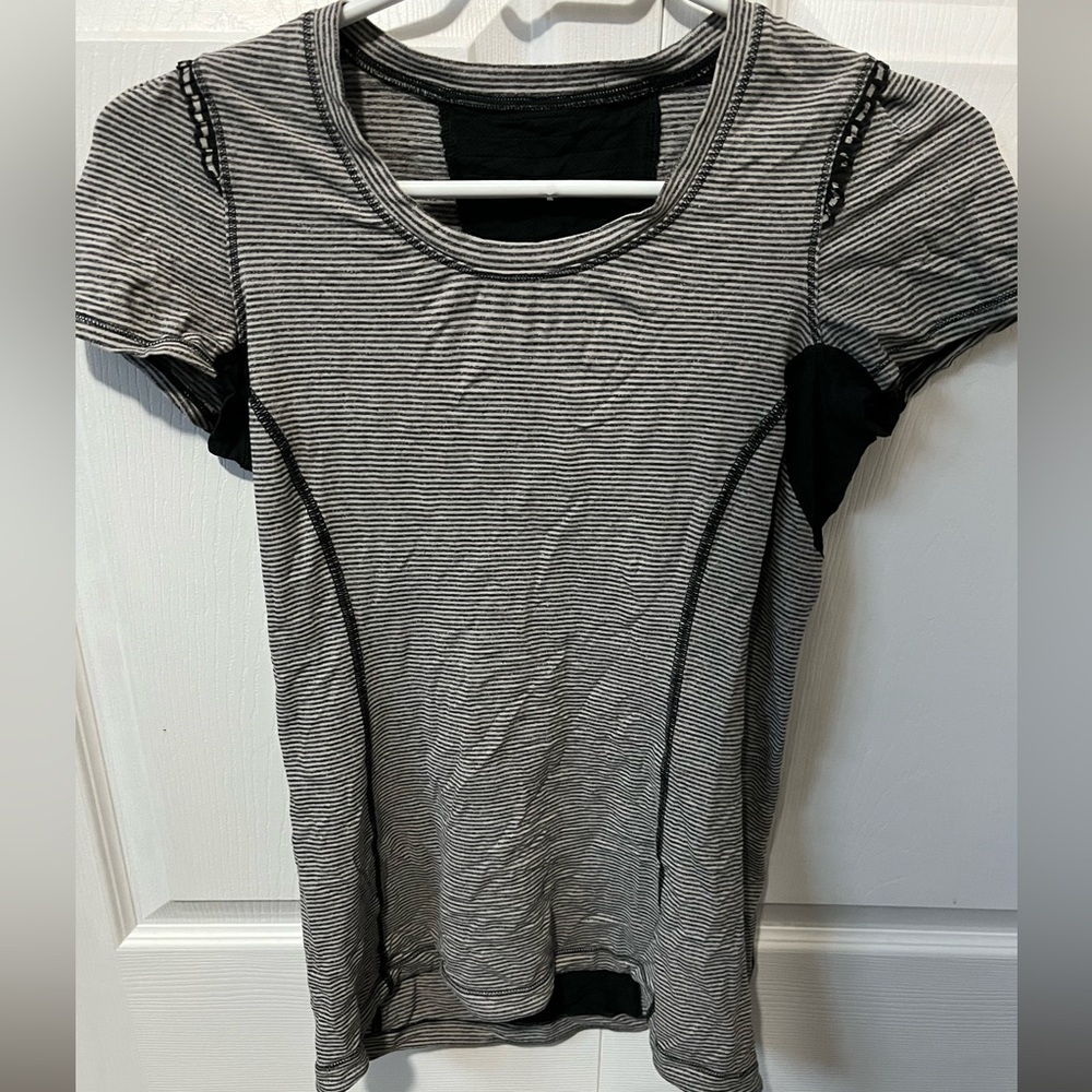 Lululemon 4 star runner tshirt